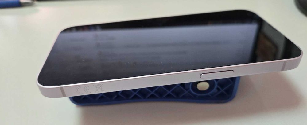 iPhone 14 - 256gb.
