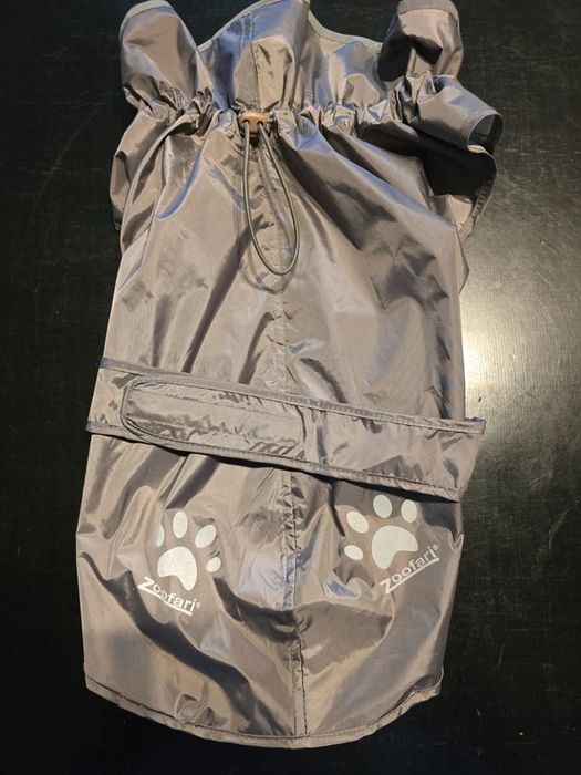 Чисто ново яке за средно голямо куче