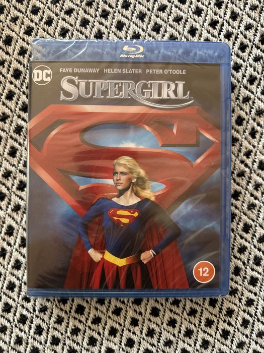 Продавам филмът Supergirl blu ray