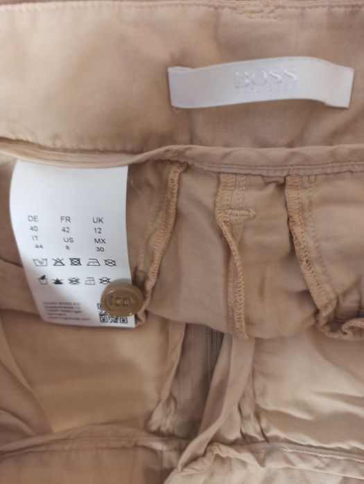 Pantaloni bej Boss by Hugo Boss  matase si bumbac marimea 44