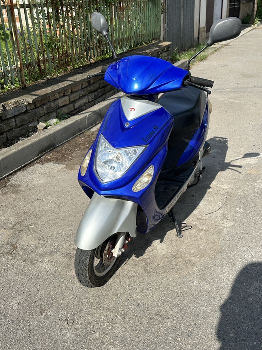Скутер Sunsto Eroma 50