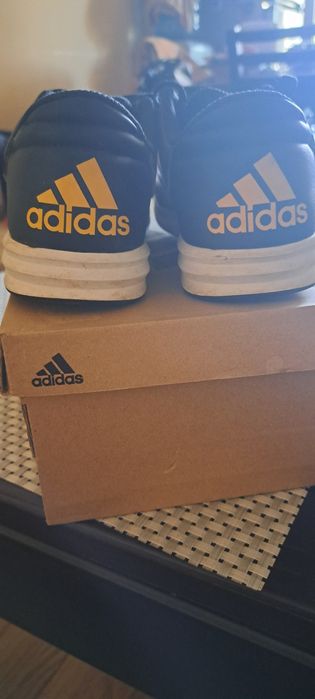 Оригинални маратонки adidass