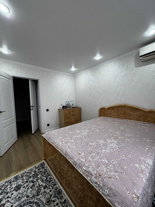 Продам 3х комн кв 8мкр современный ремонт