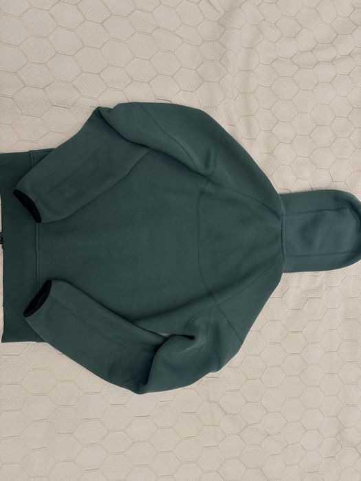 Nike tech fleece dark green