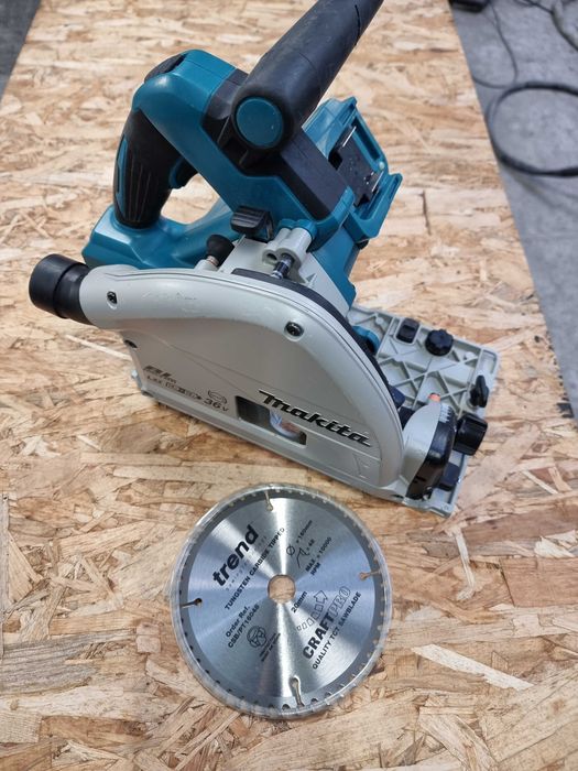 Ferastrau Circular Makita DSP601 36V Cu Plonjare Sina Acumulatori 18V