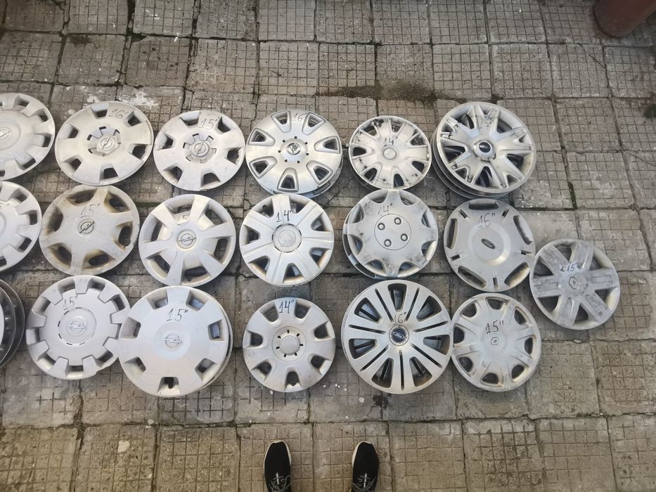 Тасове на бройка тазове и комплекти