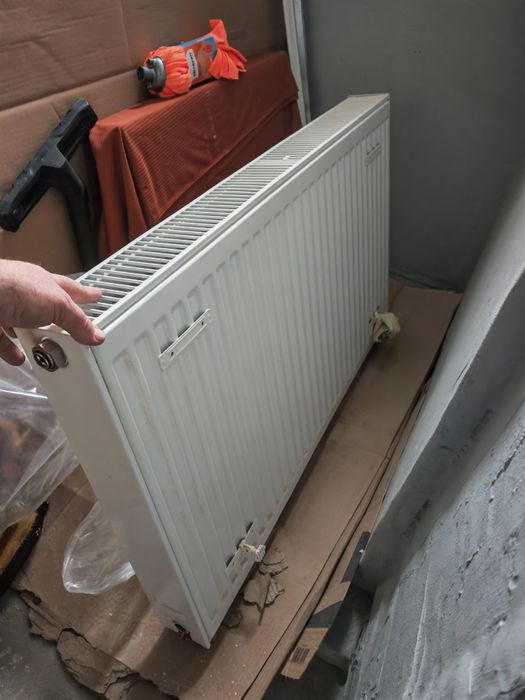 Vând calorifer nou! Garanție 2 ani