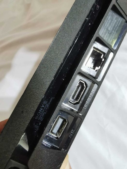 Consola PlayStation 4 completa