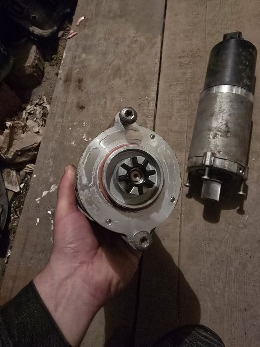 Мотор рулевой рейки BMW