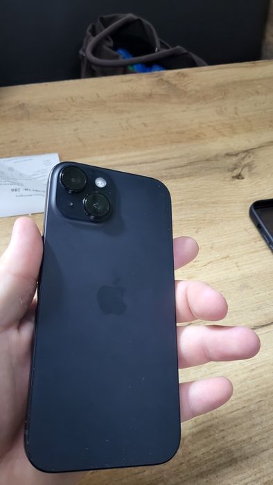iPhone 15.