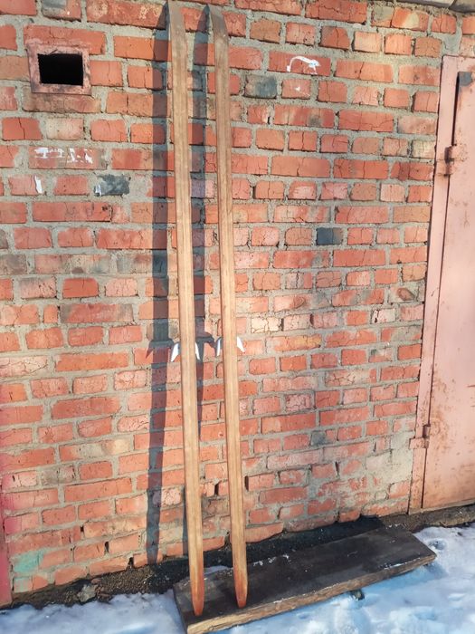 Лыжи деревянные б/у "Сувенирные"