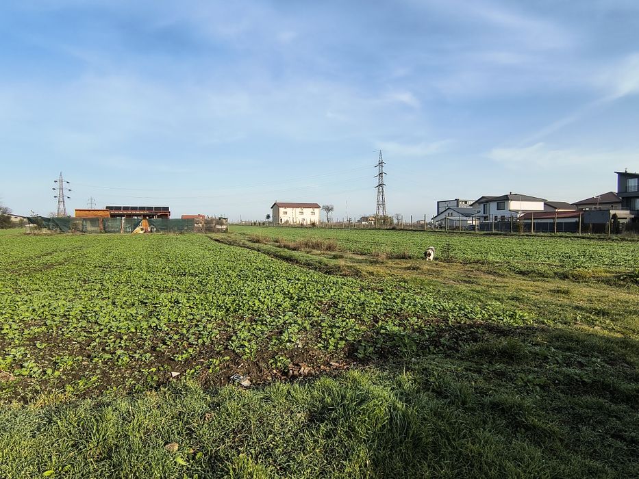 Teren cu casa de vacanta de vanzare in Lazu Constanta