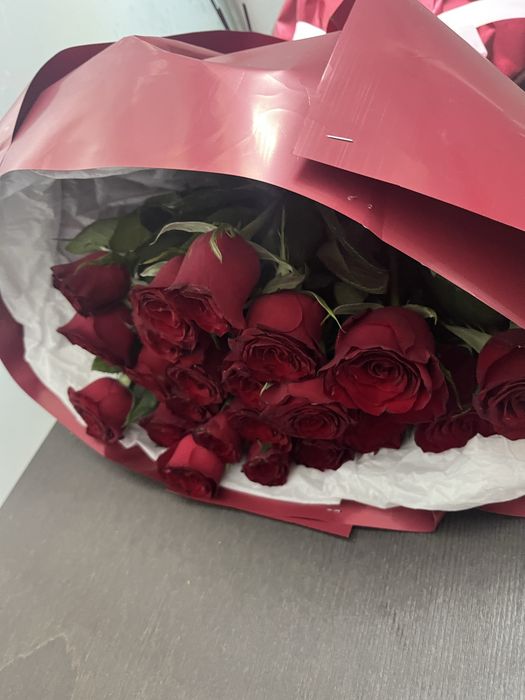 25 шт розаа.
