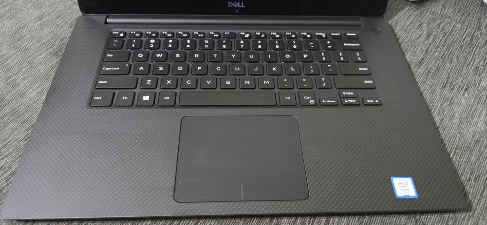 Лаптоп Dell Precision 5530
Висок клас мобилна работна станция,изключит