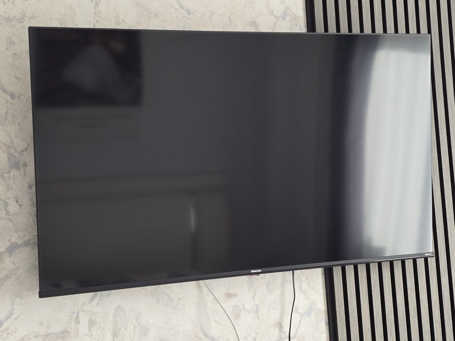 Televizor QLED Smart HISENSE 126cm