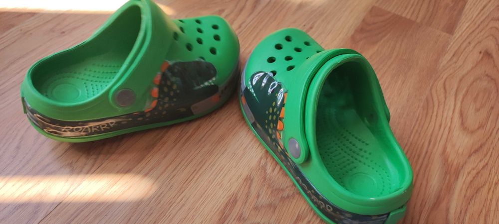 Светещи чехли 2в1