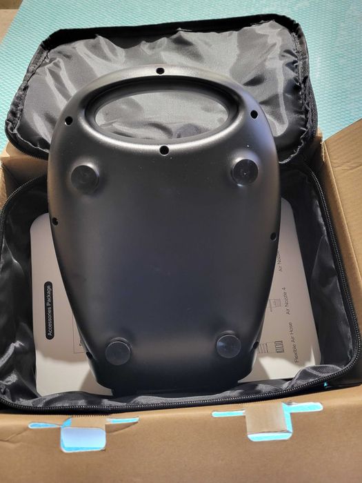 Pompa electrica la priza de masina 12V