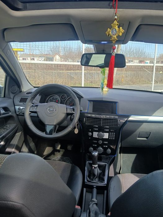 OPEL Astra 2009 — imagine 4