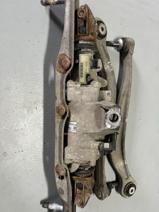 Caseta spate HSR si Calculator BMW f10 f11 f01 f06