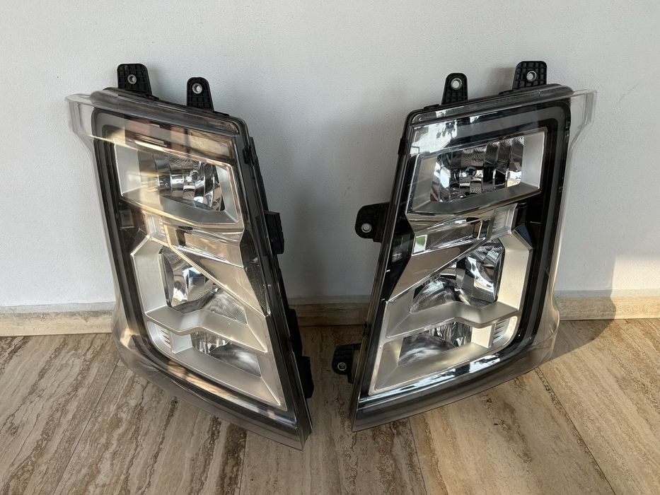 Set faruri halogen Ford Fmax