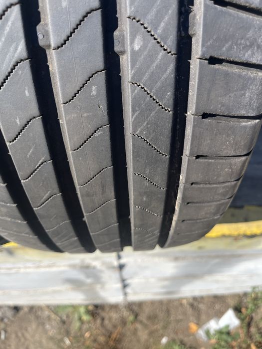 2 бр. летни гуми 225/45/17 Bridgestone DOT 0723 5,5 mm