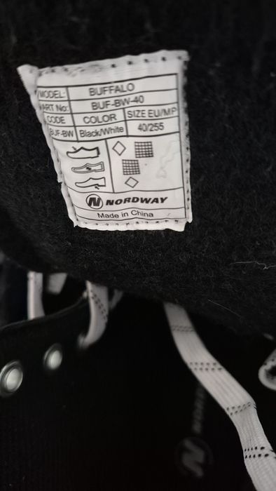 Коньки 40размер цена 12000тг