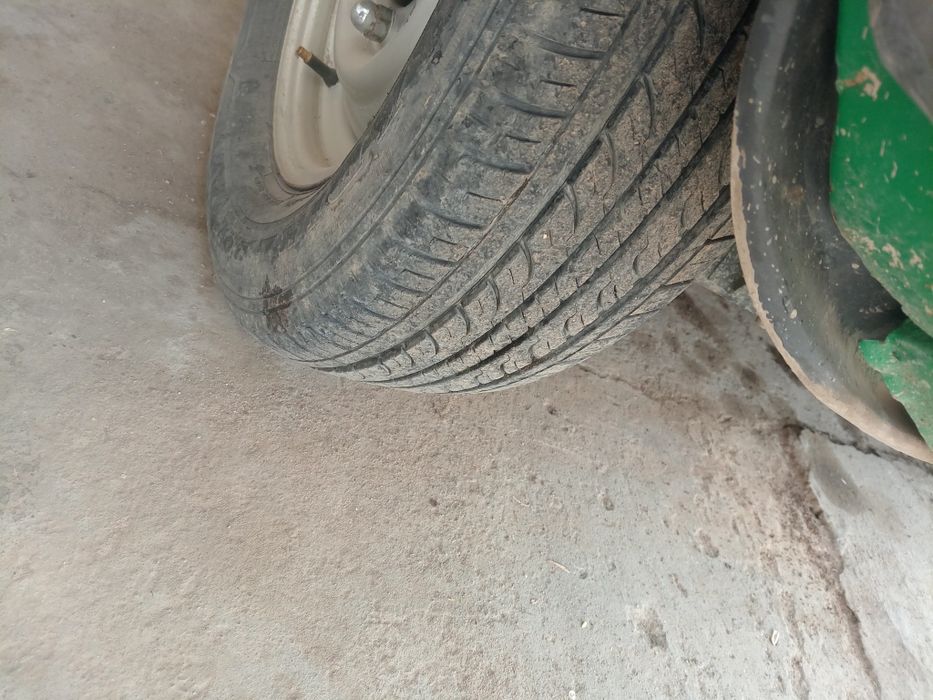 Maskvich 412 sotiladi