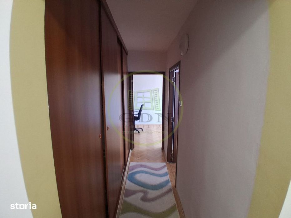 Inchiriere ap. cu 3 cam., 72 mp. + parcare, Manastur