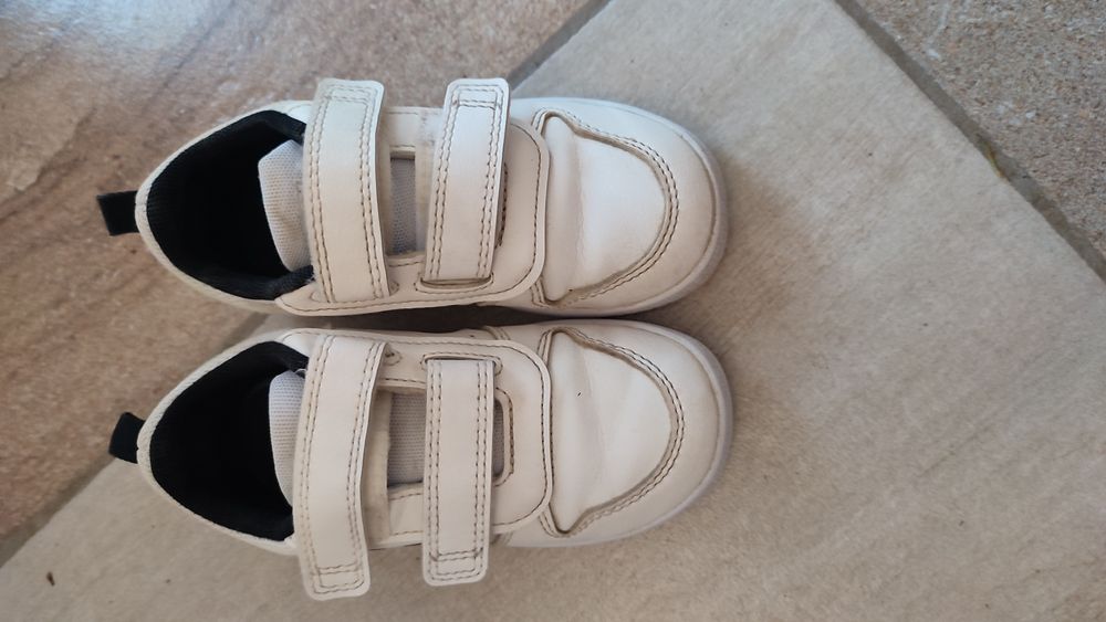 adidași marimea 24