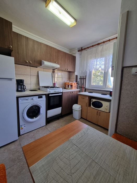 Ofer spre închiriere apartament 2 camere