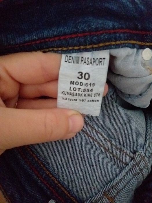 Vand blugi baieti noi