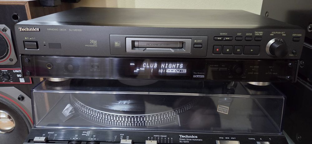 Minidisc technics SJ-MD100 cu telecomanda originala  in stare perfecta de functionare.
