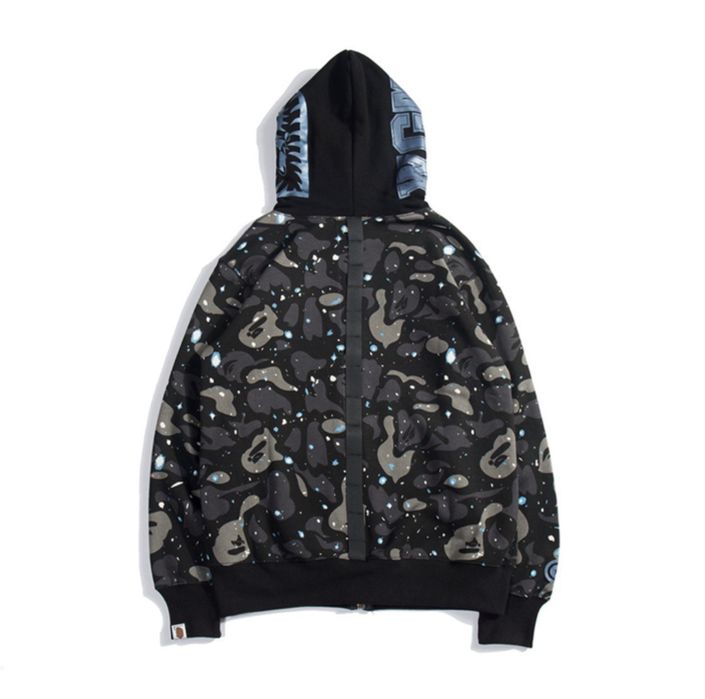 Продается Худи унисекс. На подростка.Производство: Япония. Бренд: Bape