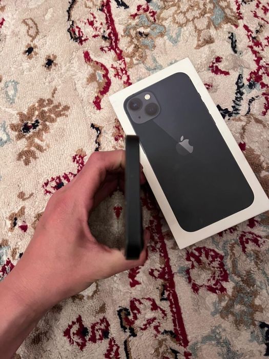 Сатылатын айфон 13 бар