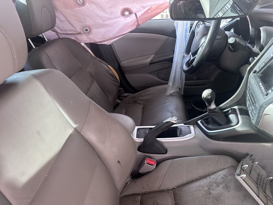 Honda Civic 9  2.2cdti На части