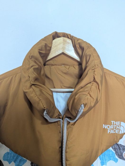 Geaca The North Face 700 portocaliu puffer
