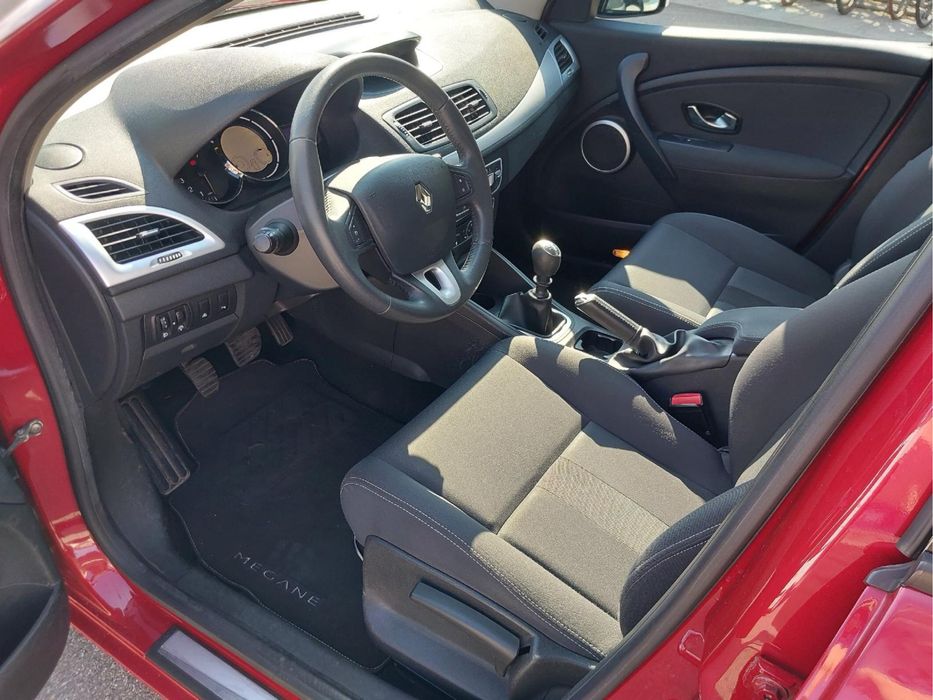 Кола под наем - различни модели - ниски цени