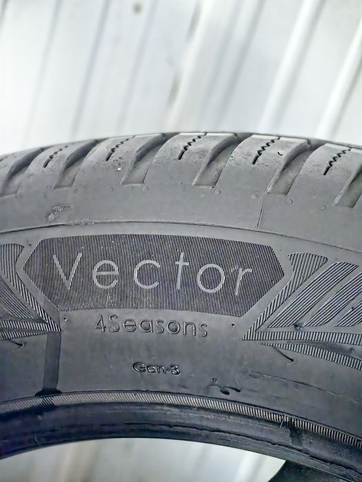215/60R17 Goodyear 2024 6,2mm all seasons stare foarte buna fara defecte