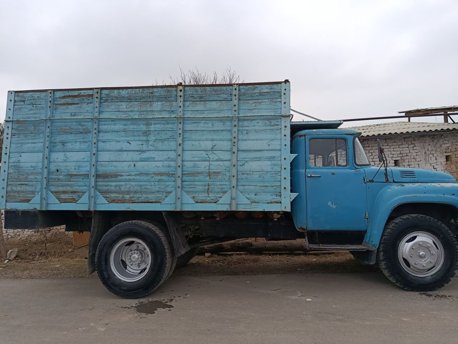 Zil 130 GBA sotiladi