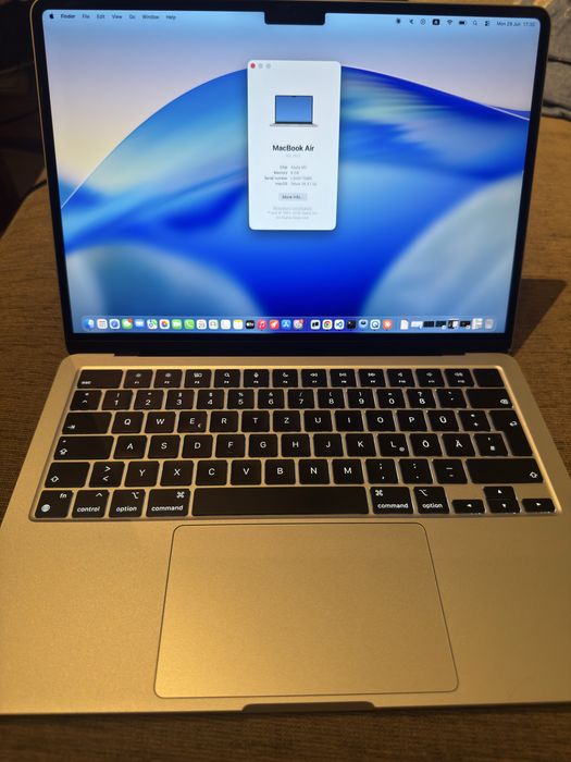 Apple Macbook Air m2 2022