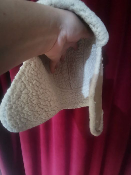 Vand caciula de iarna tip aviator (ushanka)