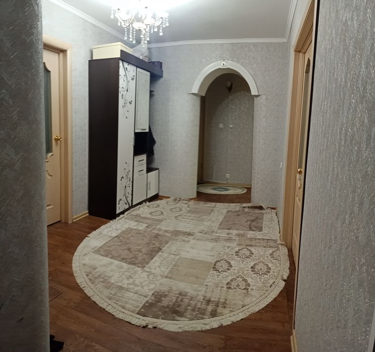 Продам 4-комнатную квартиру