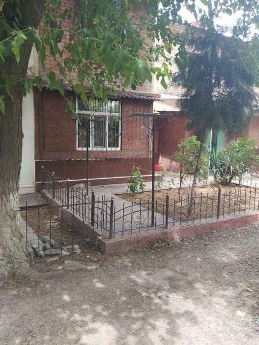 Продается 1ком. квартира в Яшнобадском р-не рядом с рынком Кадышева.