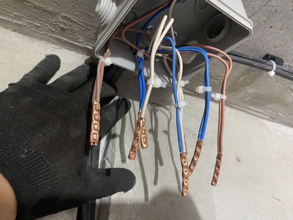 Электромонтажные работы.