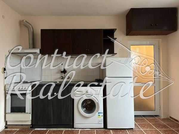 Дава се под наем Двустаен апартамент в Варна, Трошево - 45 кв.м за 306 € - Снимка #1