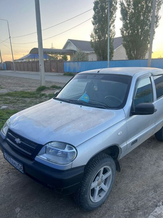Автокөлік нива шевролет