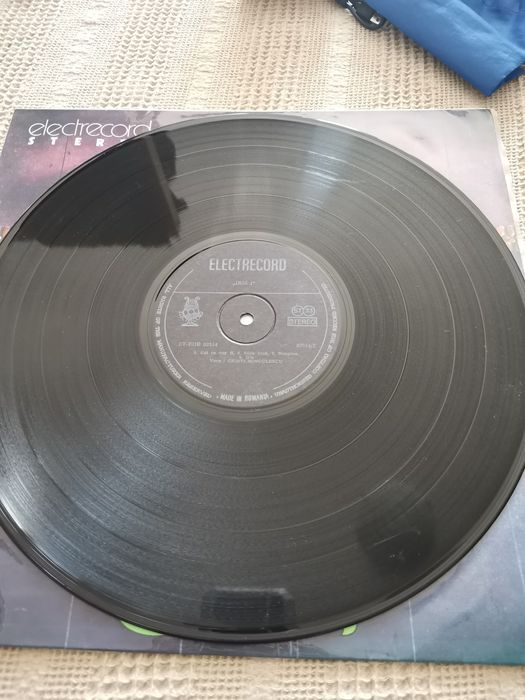 Vinil Holograf/ Iris/ Celelalte cuvinte