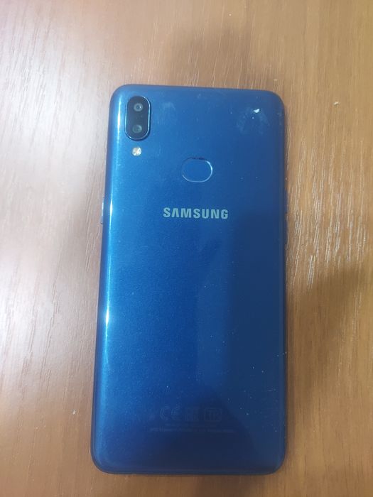 Продам телефон самсунг