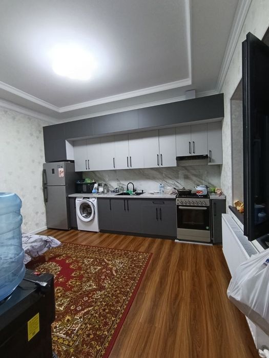 hovli sotiladi 2,1 sotixga tushgan shinam hovli  tayyor honadon
