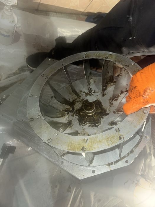 Curatare hote si tubulaturi / Firma autorizata